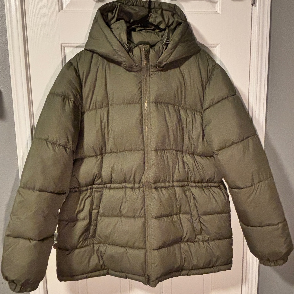 Amazon Essentials women’s olive Puffer Jacket